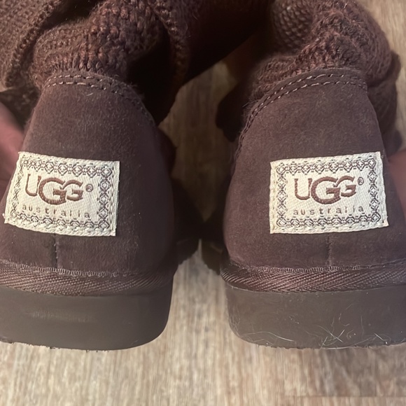 Ugg Classic Carry II Knit Boot - Picture 1 of 7
